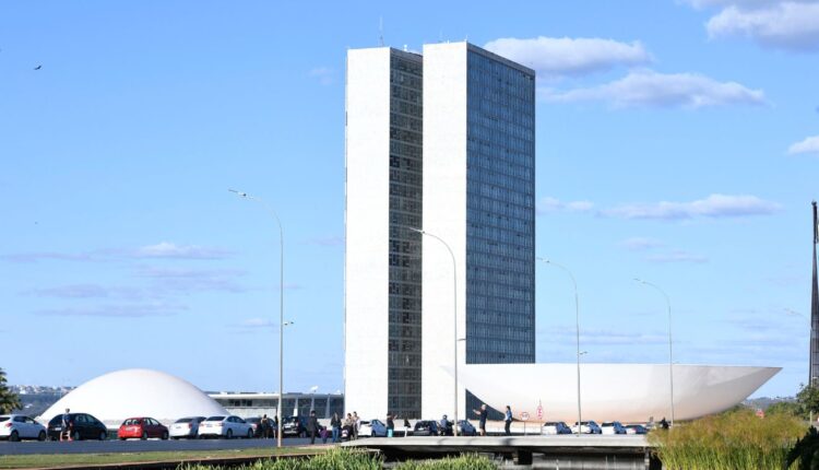 Fachada do Senado Federal, em Brasília; Ao todo, 81 senadores trabalham no local