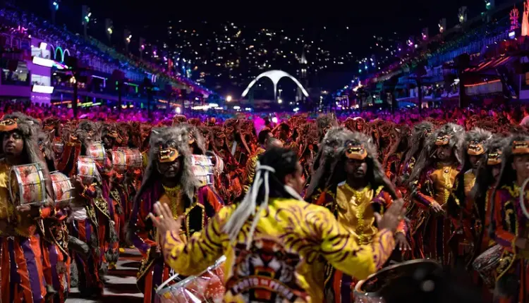 Carnaval movimento economia do Rio o ano todo