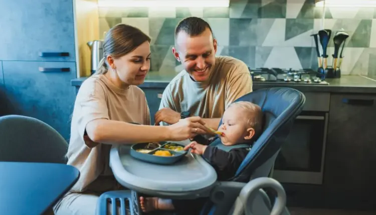 Introdução alimentar: erros comuns que podem impactar a relação da criança com a comida